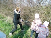 Ukliďme Česko - ukliďme cestu do lesa